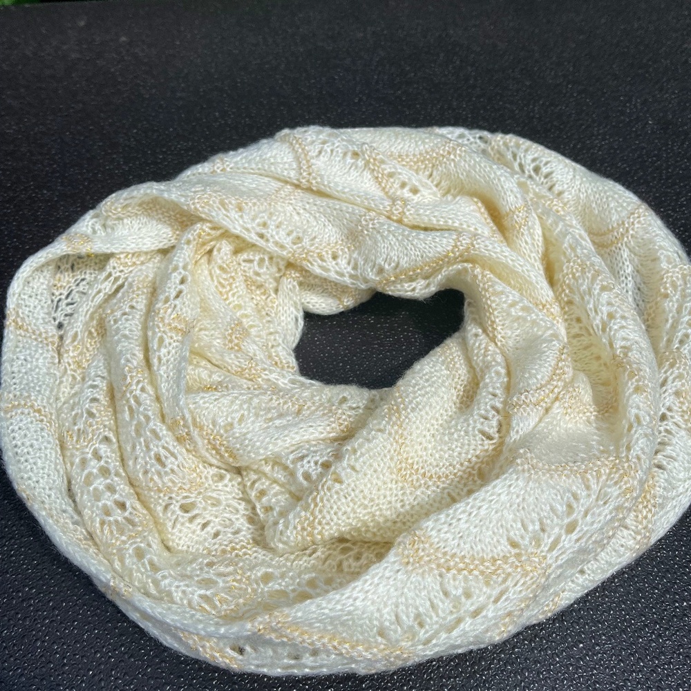 Liz Claiborne Infinity Scarf